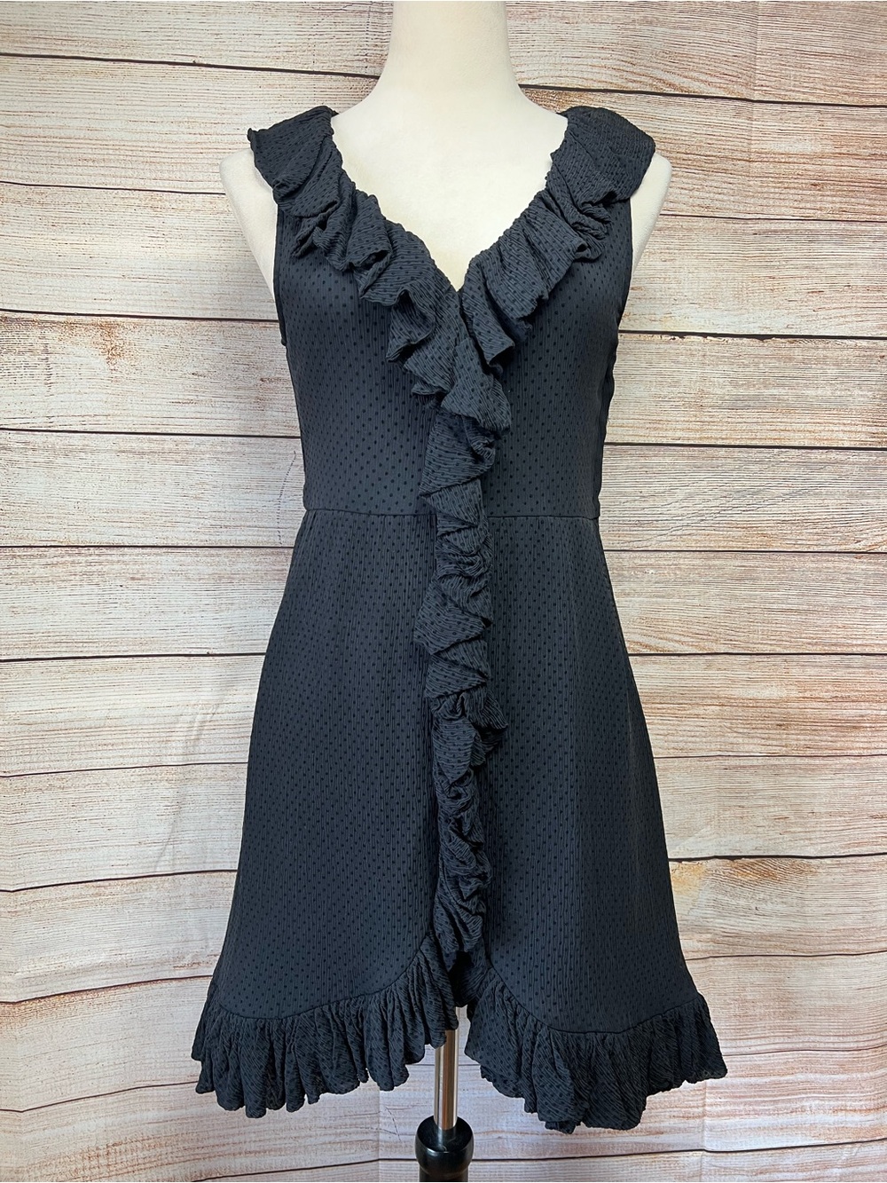Marc Jacobs Silk Swiss Dot Ruffle Mini Dress Sz 6 8 V-Neck Black Sleeveless